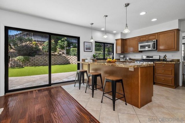 1716 Bourke Pl., El Cajon, CA 92021