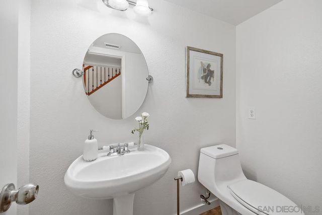 1716 Bourke Pl., El Cajon, CA 92021