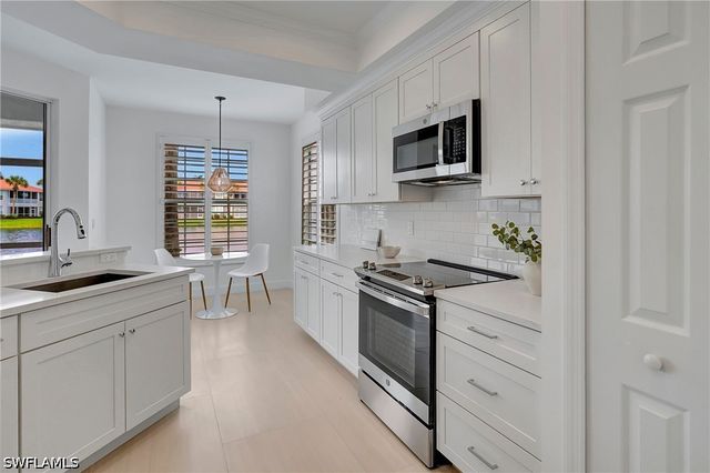 2165 Arielle DR 1602, Naples, FL 34109