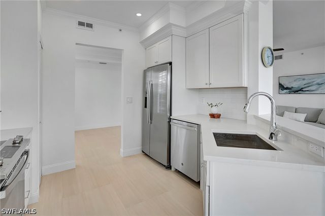 2165 Arielle DR 1602, Naples, FL 34109