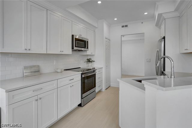 2165 Arielle DR 1602, Naples, FL 34109