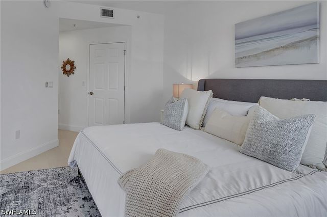 2165 Arielle DR 1602, Naples, FL 34109