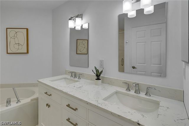 2165 Arielle DR 1602, Naples, FL 34109