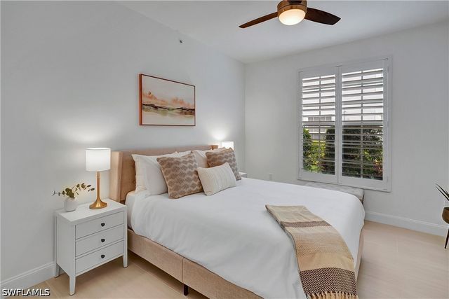 2165 Arielle DR 1602, Naples, FL 34109