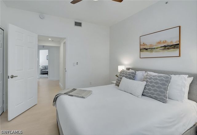 2165 Arielle DR 1602, Naples, FL 34109