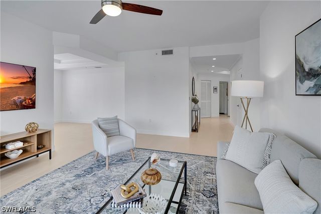 2165 Arielle DR 1602, Naples, FL 34109