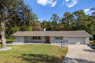 27 Beverly Court, Homosassa, FL 34446