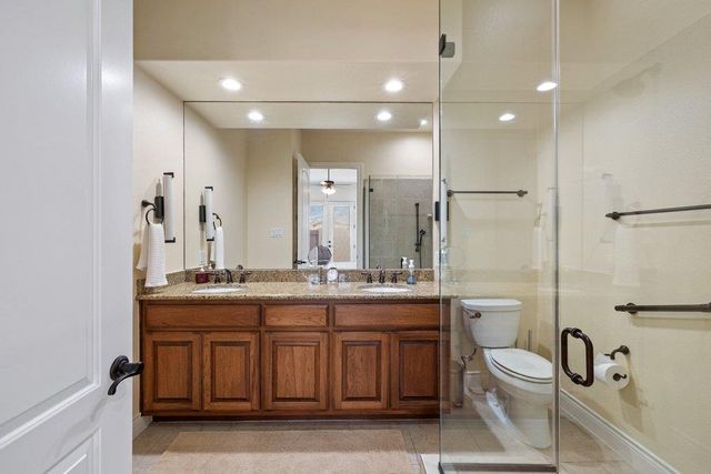 108 Rivalto CIR 2, Lakeway, TX 78734