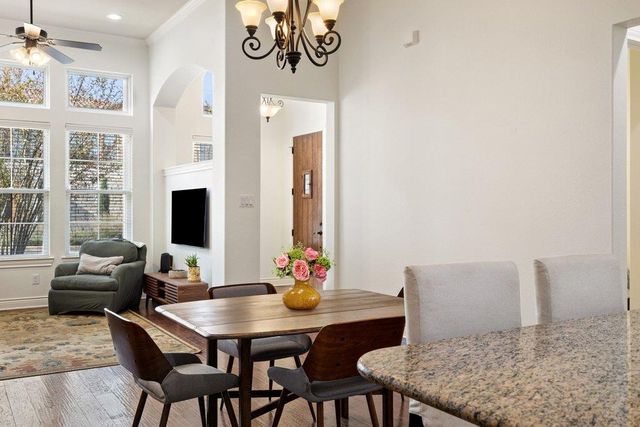 108 Rivalto CIR 2, Lakeway, TX 78734