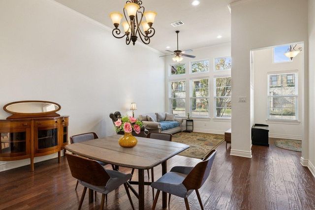 108 Rivalto CIR 2, Lakeway, TX 78734