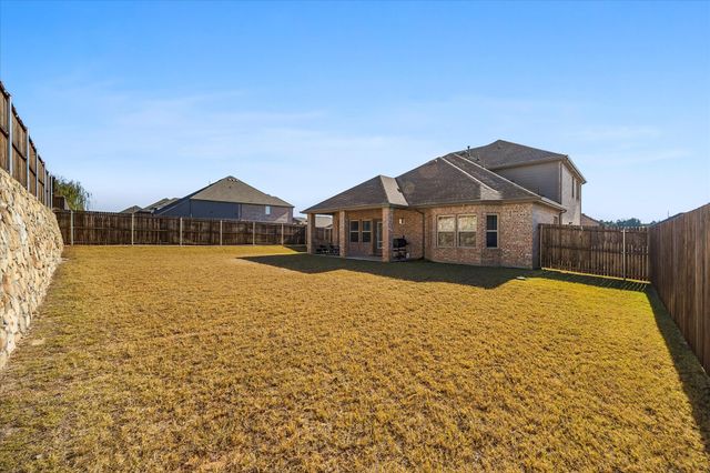 602 Royal Pine Drive, Fate, TX 75087