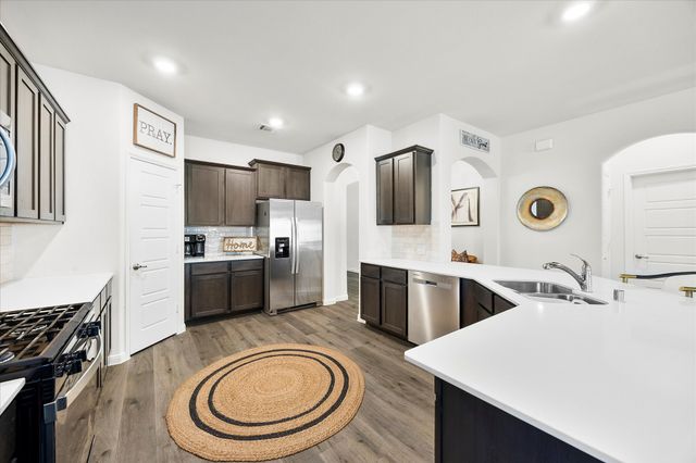 602 Royal Pine Drive, Fate, TX 75087