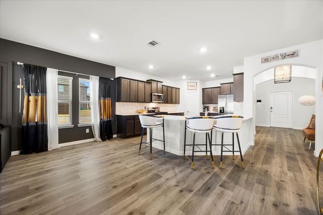 602 Royal Pine Drive, Fate, TX 75087