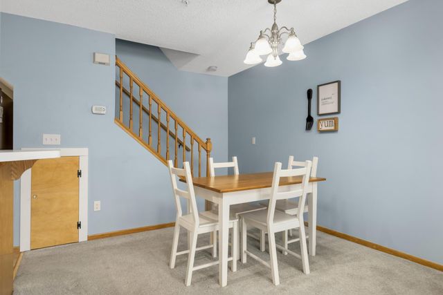 2210 Ranchview Lane N 120, Plymouth, MN 55447