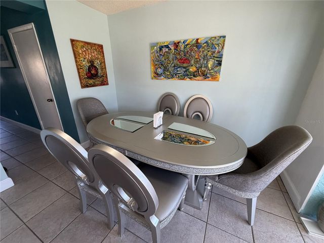 8414 17TH STREET N, St Petersburg, FL 33702