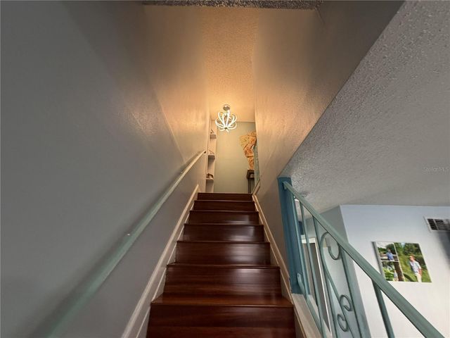 8414 17TH STREET N, St Petersburg, FL 33702