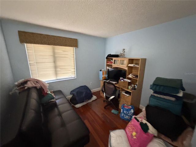 8414 17TH STREET N, St Petersburg, FL 33702