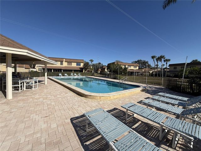 8414 17TH STREET N, St Petersburg, FL 33702