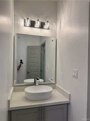 1207 E Danielle Avenue, Pharr, TX 78577