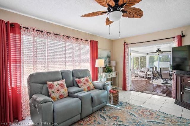 609 Holly Drive, Sebring, FL 33876