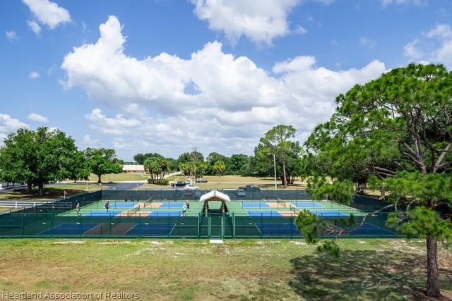 609 Holly Drive, Sebring, FL 33876