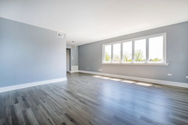 941 N NORTHWEST Highway 3C, Park Ridge, IL 60068