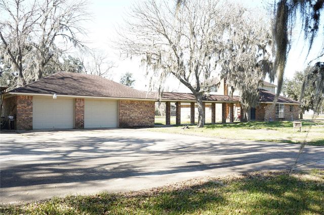 20257 Highway 35, Sweeny, TX 77480