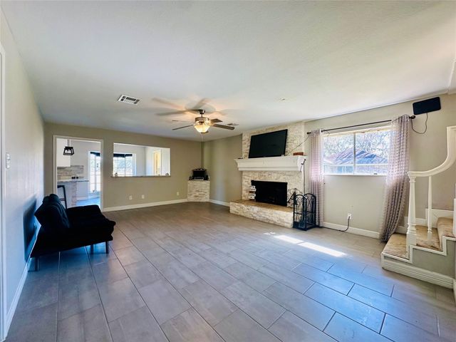 20257 Highway 35, Sweeny, TX 77480