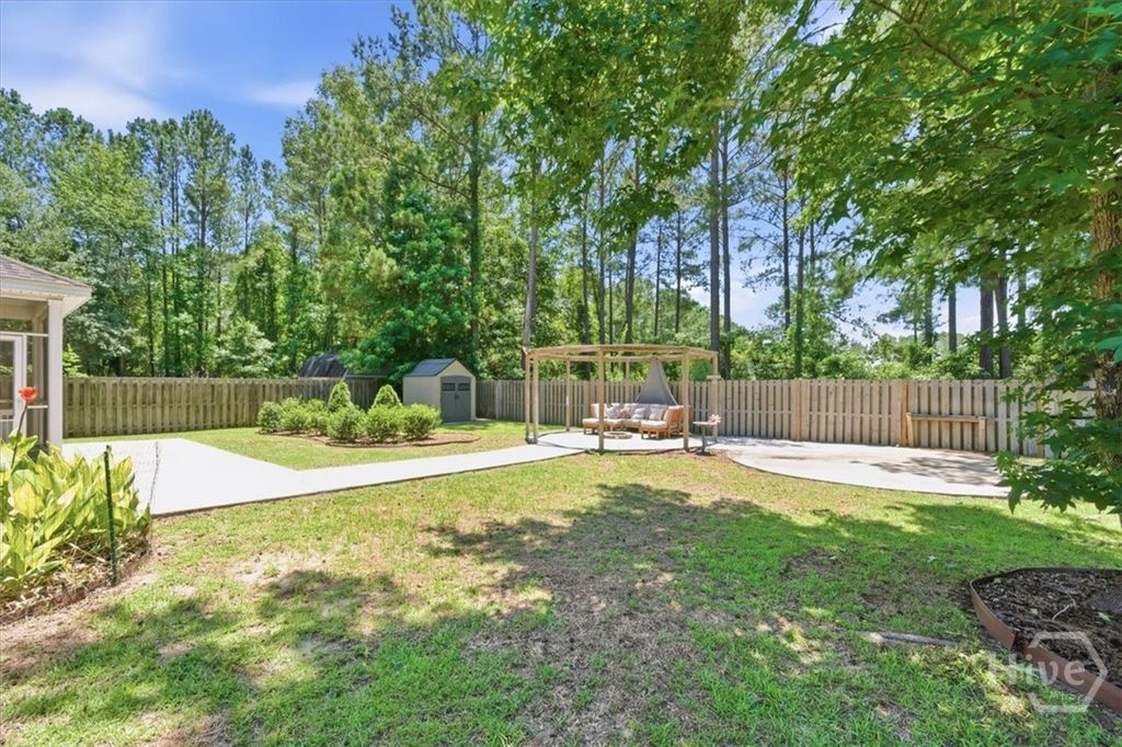 Image 34 of property listing at 15 Roundstone Way, Richmond Hill, GA 31324