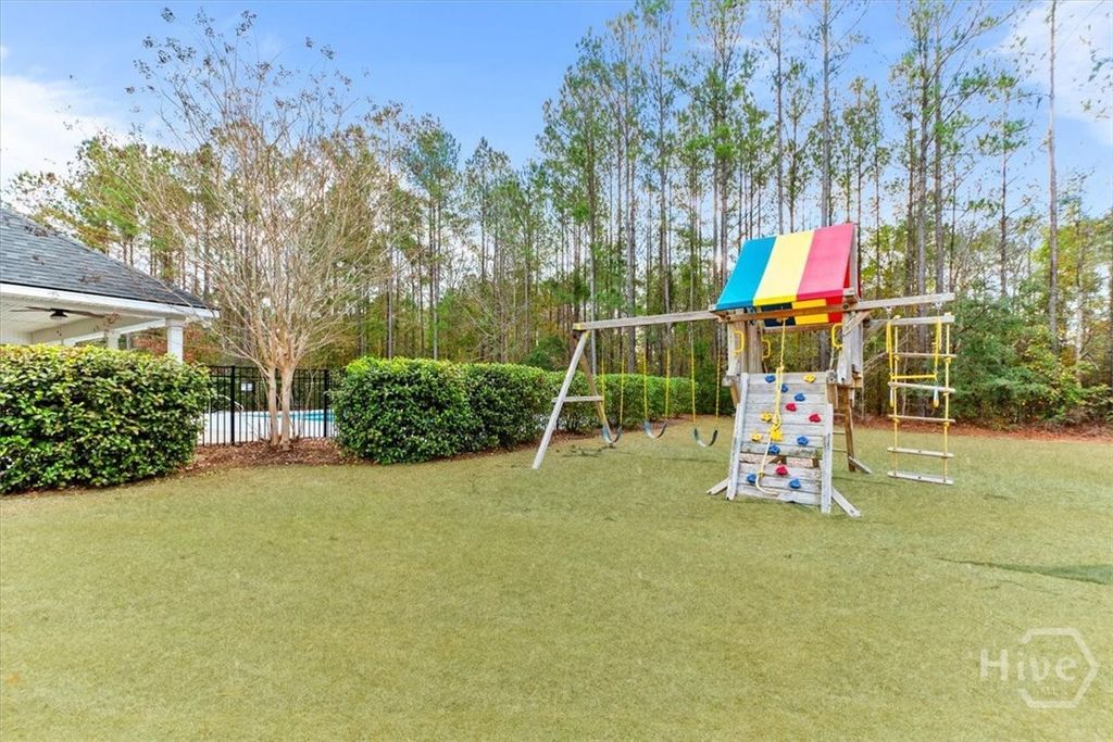 Image 40 of property listing at 15 Roundstone Way, Richmond Hill, GA 31324