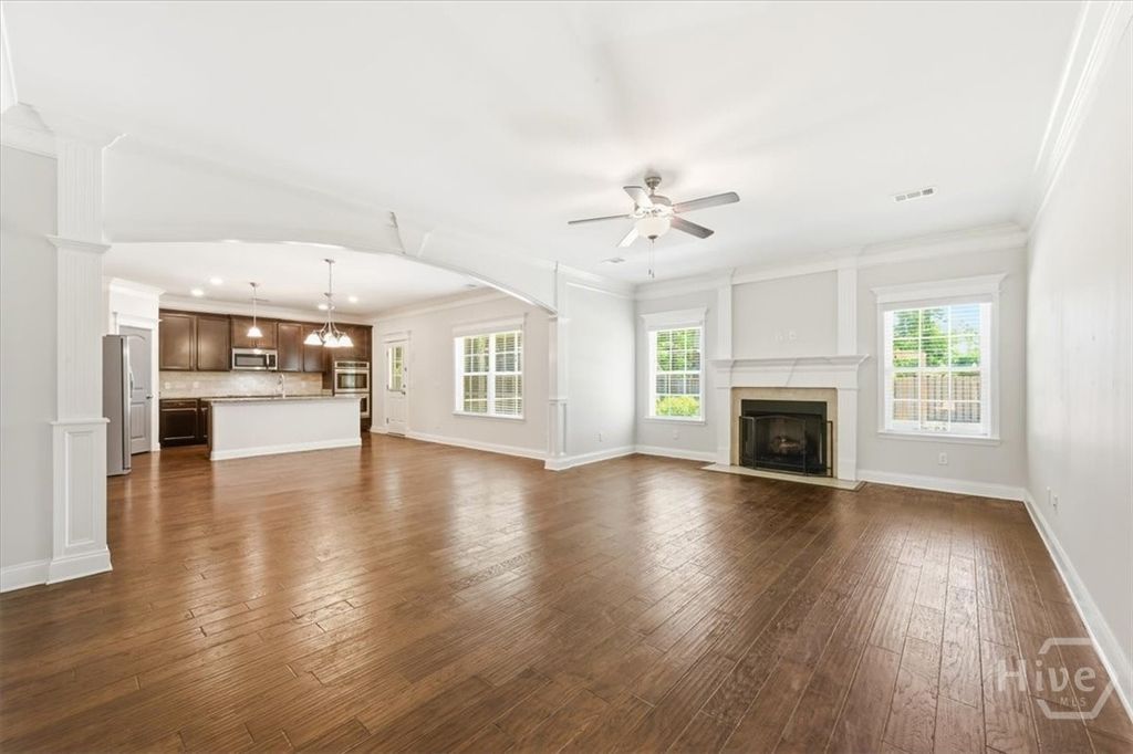 Image 9 of property listing at 15 Roundstone Way, Richmond Hill, GA 31324