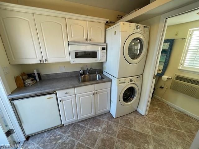 10131 Sunnywood CT, Fort Myers, FL 33905