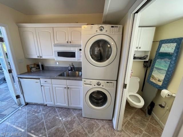 10131 Sunnywood CT, Fort Myers, FL 33905