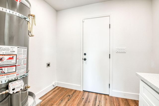 1304 W Andrews Avenue, Fresno, CA 93705