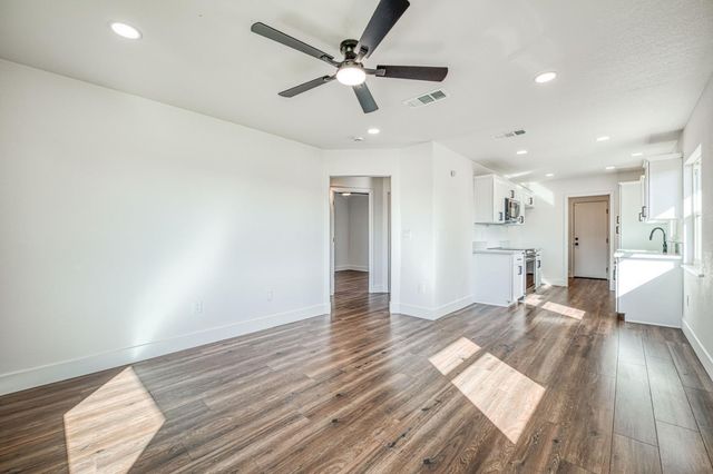 1304 W Andrews Avenue, Fresno, CA 93705