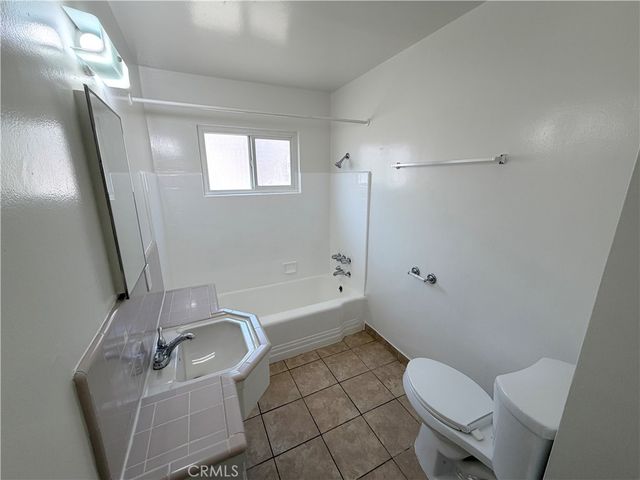 6351 Templeton Street E, Huntington Park, CA 90255