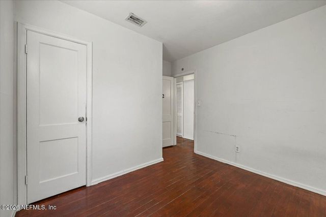 8053 LEXINGTON Drive, Jacksonville, FL 32208