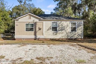 8053 LEXINGTON Drive, Jacksonville, FL 32208