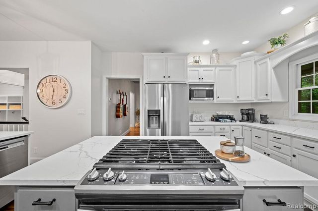 10568 Garr Road, Berrien Springs, MI 49103