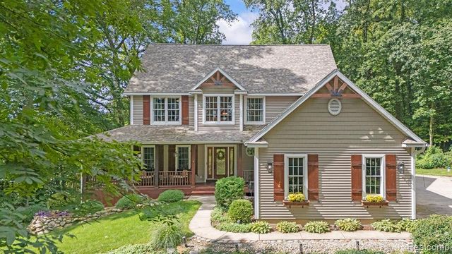 10568 Garr Road, Berrien Springs, MI 49103