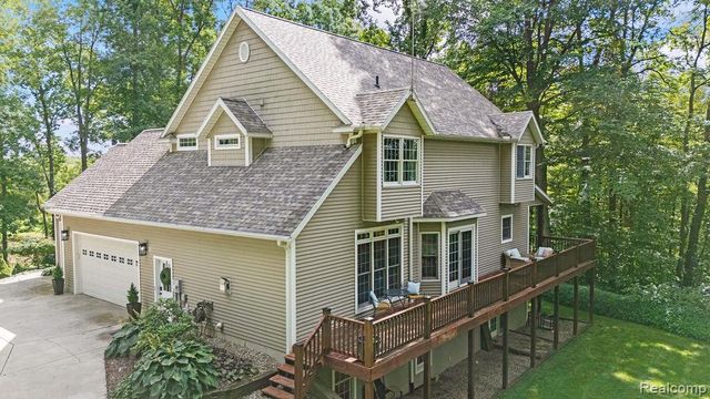 10568 Garr Road, Berrien Springs, MI 49103