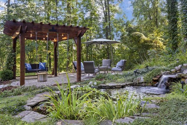 10568 Garr Road, Berrien Springs, MI 49103