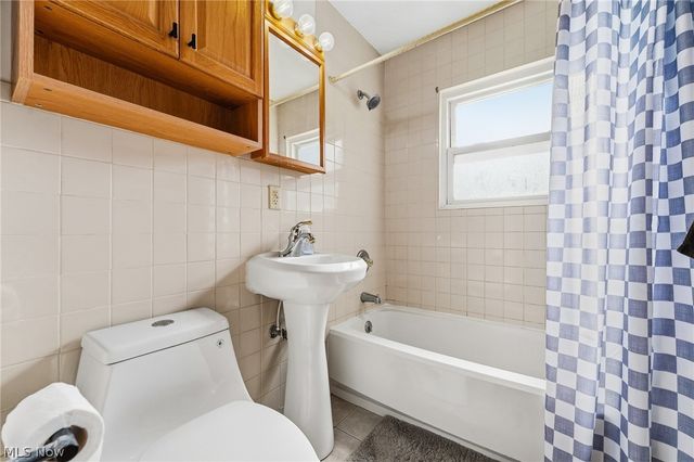 2531 Chestnut Street, Girard, OH 44420