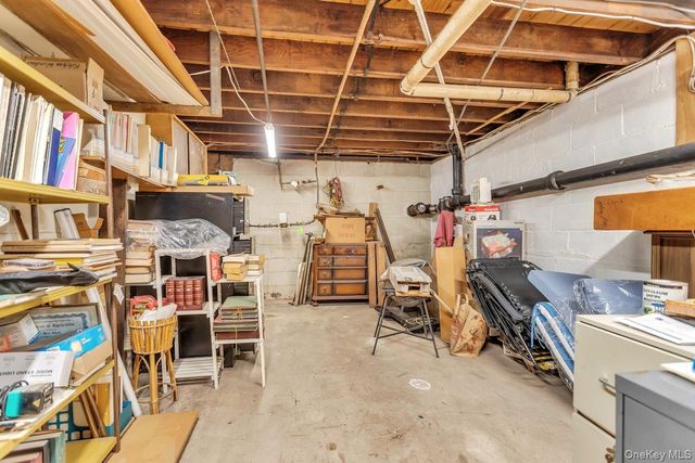 110 Connecticut Avenue, Freeport, NY 11520