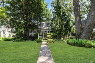 110 Connecticut Avenue, Freeport, NY 11520