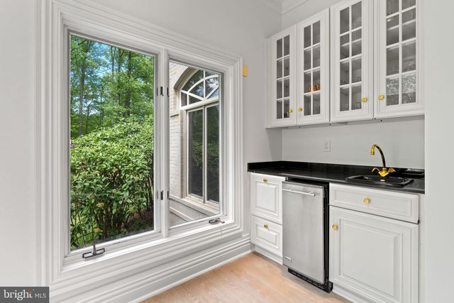 10823 LOCKLAND, Potomac, MD 20854