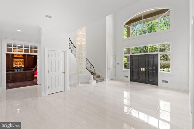 10823 LOCKLAND, Potomac, MD 20854