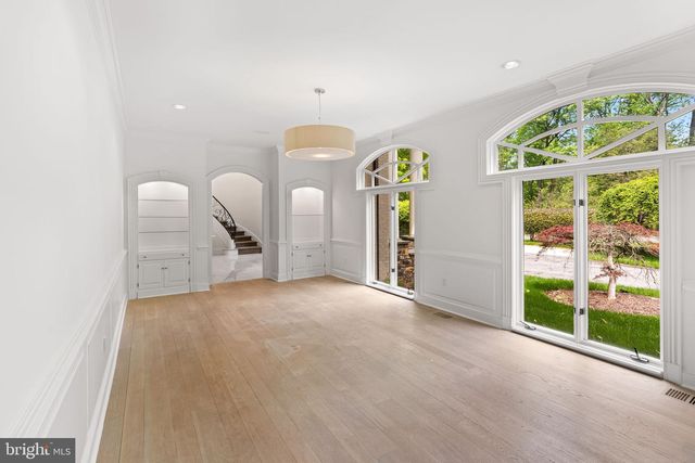10823 LOCKLAND, Potomac, MD 20854