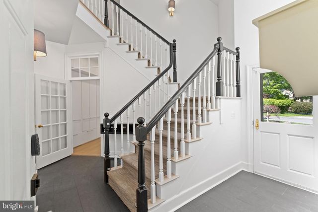 10823 LOCKLAND, Potomac, MD 20854