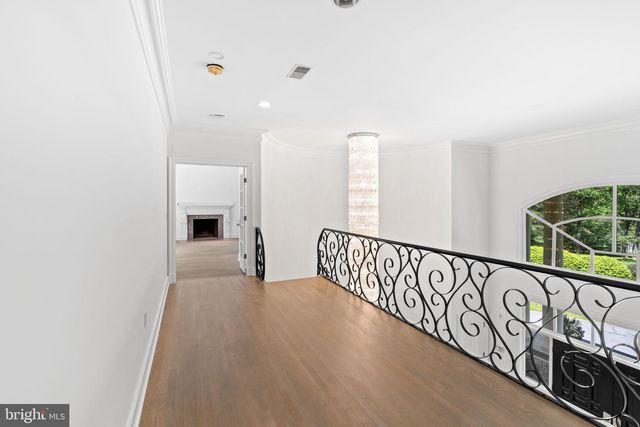 10823 LOCKLAND, Potomac, MD 20854